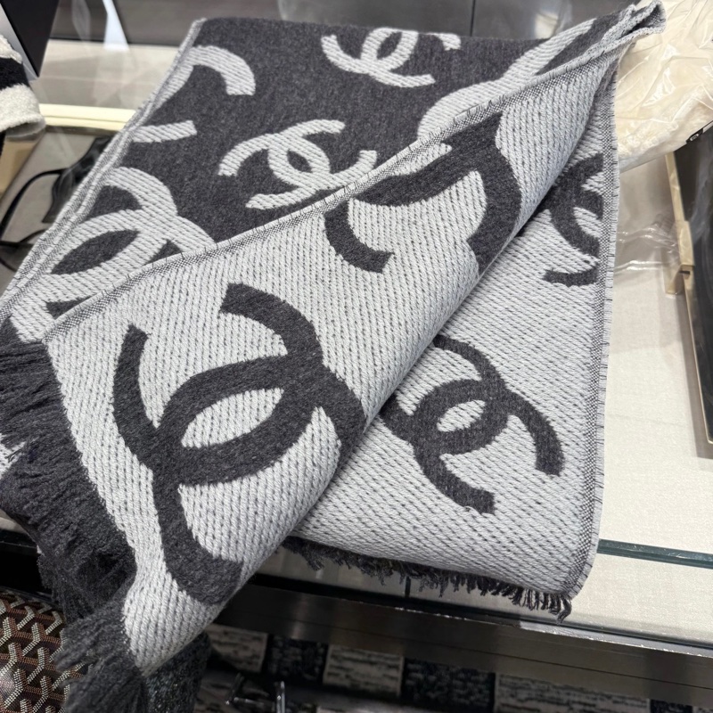 Chanel香奈兒26C最新高級灰色羊毛雙面圍巾-1