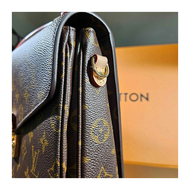 LOUIS VUITTON Metis Monogram 手拿包 M44875-2