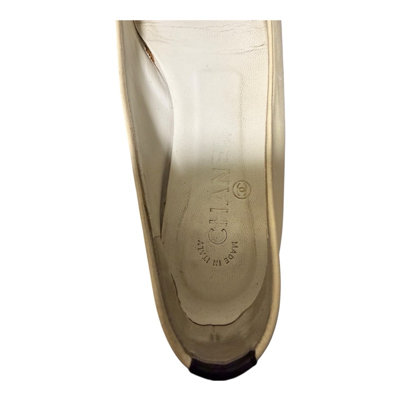 Chanel 95新 羊皮黑白平地鞋 37.5號-13