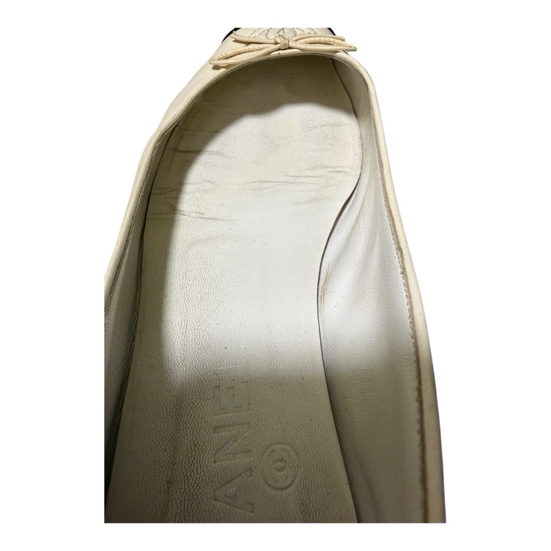 Chanel 95新 羊皮黑白平地鞋 37.5號-18