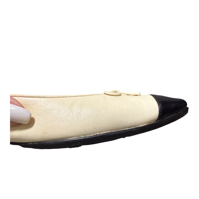 Chanel 95新 羊皮黑白平地鞋 37.5號-30