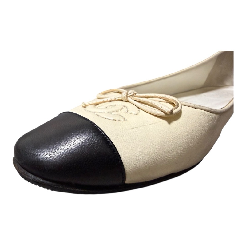 Chanel 95新 羊皮黑白平地鞋 37.5號-34