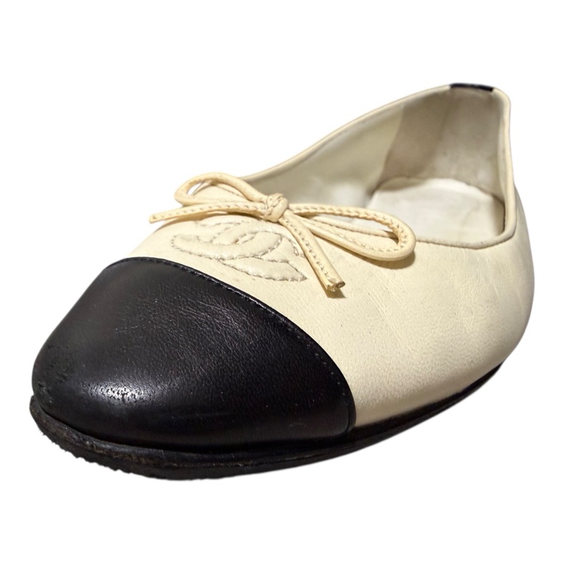 Chanel 95新 羊皮黑白平地鞋 37.5號-36