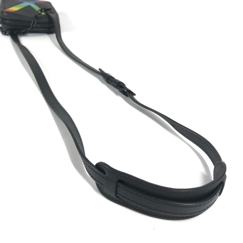 路易威登 M30332 Taiga Rainbow Danube 斜背包/單肩包，皮革材質，黑色，男女通用-6