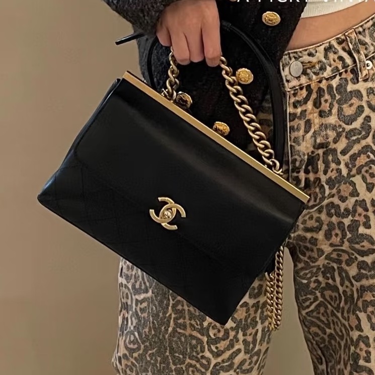 滿分氣質款🈶購證😍Chanel香奈兒孟買trendy cc黑金雙面郵差包手提單肩包-0