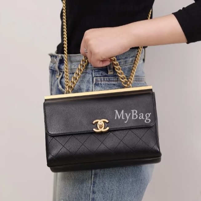 滿分氣質款🈶購證😍Chanel香奈兒孟買trendy cc黑金雙面郵差包手提單肩包-5