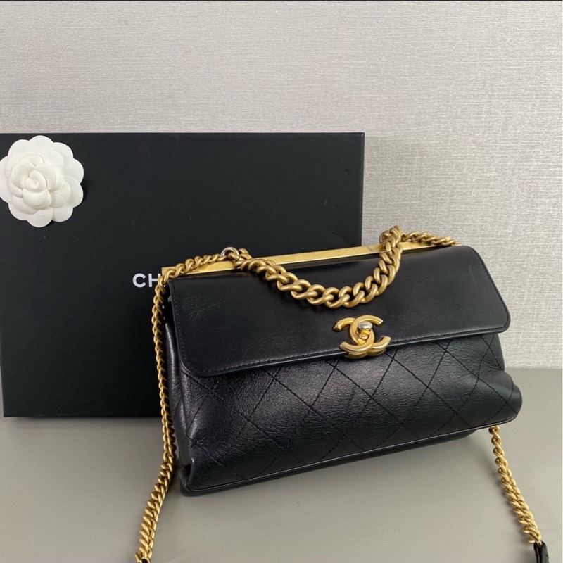 滿分氣質款🈶購證😍Chanel香奈兒孟買trendy cc黑金雙面郵差包手提單肩包-8