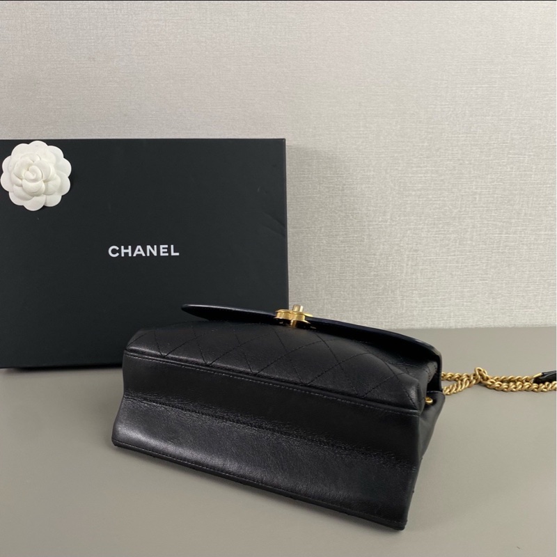 滿分氣質款🈶購證😍Chanel香奈兒孟買trendy cc黑金雙面郵差包手提單肩包-11