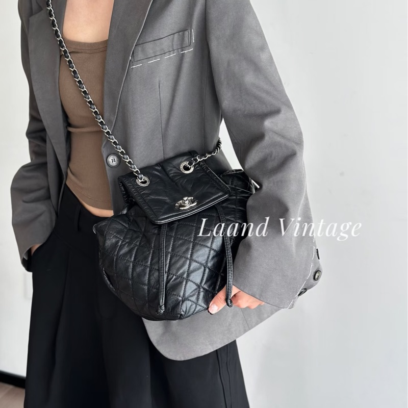 人氣街頭款🔥99新🆕Chanel 香奈兒黑銀流浪雙肩後背包肩背包-3