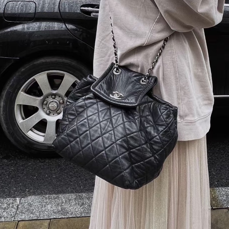 人氣街頭款🔥99新🆕Chanel 香奈兒黑銀流浪雙肩後背包肩背包-6