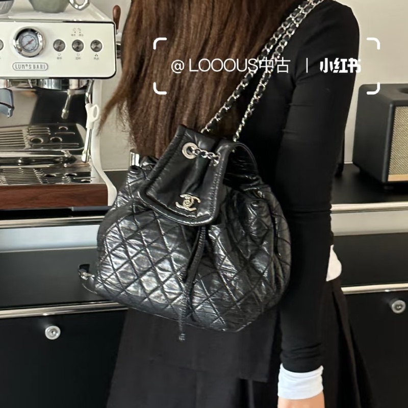 人氣街頭款🔥99新🆕Chanel 香奈兒黑銀流浪雙肩後背包肩背包-8