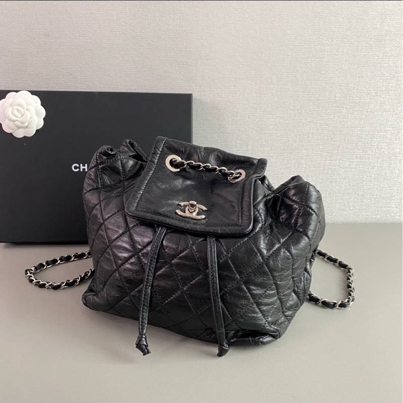 人氣街頭款🔥99新🆕Chanel 香奈兒黑銀流浪雙肩後背包肩背包-12