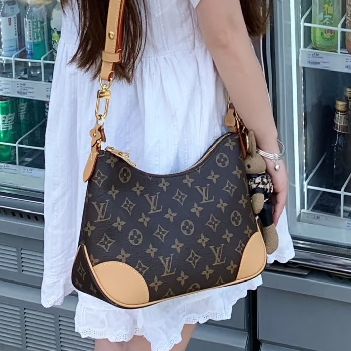 人氣經典款✨99新🆕LV路易威登Boulogne老花金扣牛角包單肩斜挎包-2