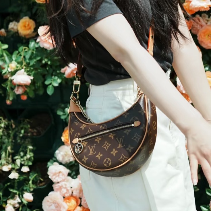 經典必收款✨限量好價🤑LvLoop經典老花碗豆包月亮包手提腋下包-7