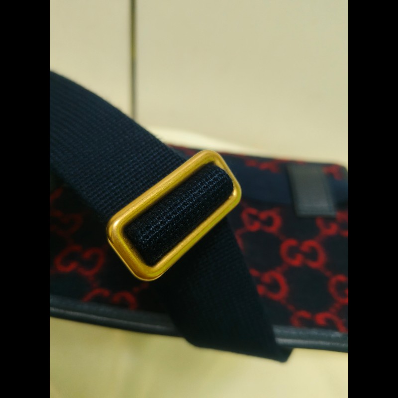 🔥年終狂降🔥【限時降價只到12/31（原15,800）】【8成新】㊣✨GUCCI✨（附防塵袋）古馳 深藍 羊毛 老花 皮革 腰包 胸包 手拿包/雙G/二手包/保證正品🌳二手樹屋🌳-24
