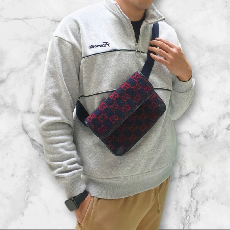 🔥年終狂降🔥【限時降價只到12/31（原15,800）】【8成新】㊣✨GUCCI✨（附防塵袋）古馳 深藍 羊毛 老花 皮革 腰包 胸包 手拿包/雙G/二手包/保證正品🌳二手樹屋🌳-36