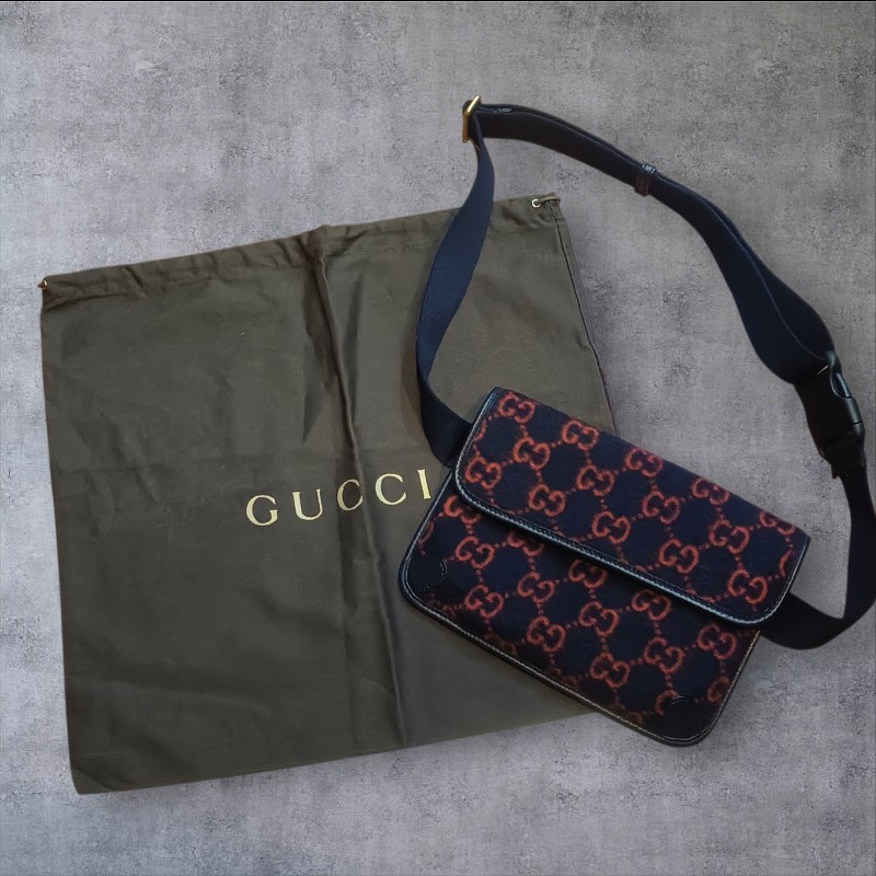 【🐴馬上下單最優惠】🧧限時降價至2/11（原$16800）【8成新】㊣✨GUCCI✨（附防塵袋）古馳 深藍 羊毛 老花 皮革 腰包 胸包 手拿包/雙G/二手包/保證正品🌳二手樹屋🌳-34