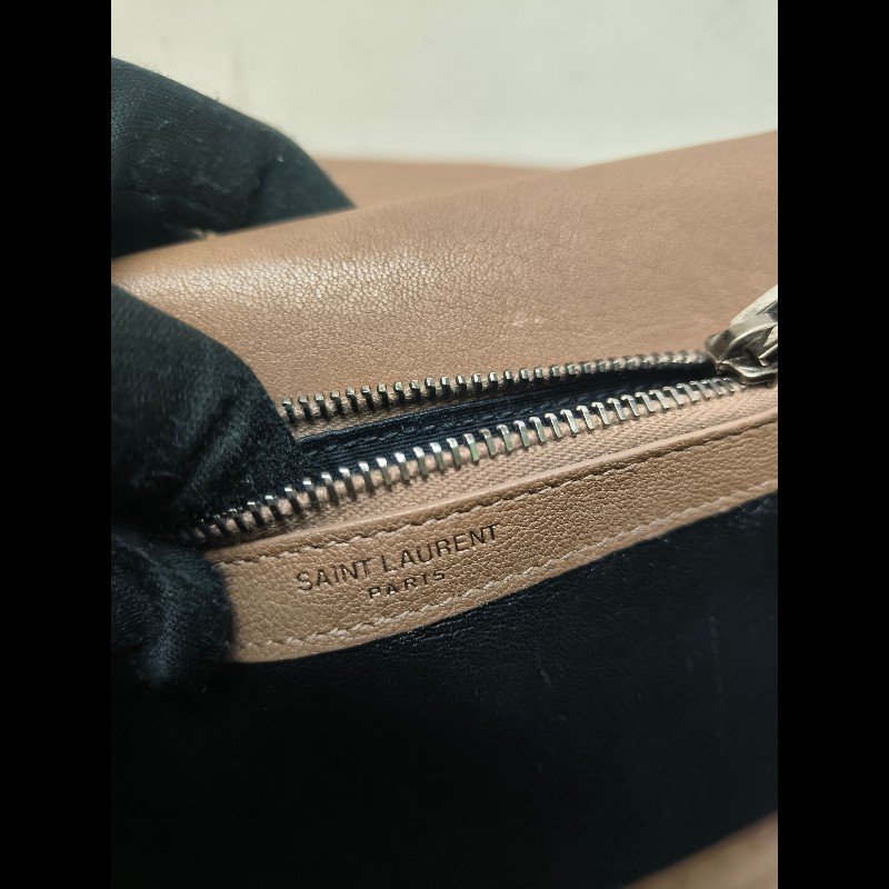 🔥年終狂降🔥【限時降價只到12/31（原48,800）】【8成新】㊣✨YSL✨SAINT LAURENT 聖羅蘭  奶茶色  菱格紋 牛皮 掀蓋 仿舊銀 學院包 鏈條包 信封包 肩背包 斜背包 手提包/二手包/保證正品🌳二手樹屋🌳-42