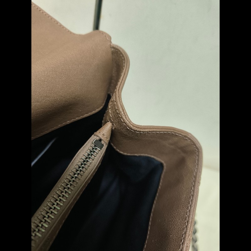 🔥年終狂降🔥【限時降價只到12/31（原48,800）】【8成新】㊣✨YSL✨SAINT LAURENT 聖羅蘭  奶茶色  菱格紋 牛皮 掀蓋 仿舊銀 學院包 鏈條包 信封包 肩背包 斜背包 手提包/二手包/保證正品🌳二手樹屋🌳-44