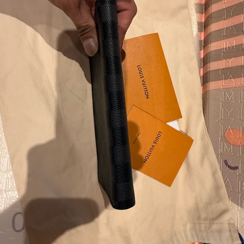 Louis Vuitton zipper wallet-3