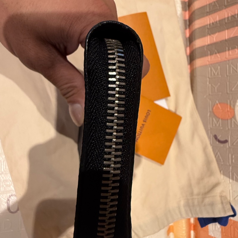 Louis Vuitton zipper wallet-4