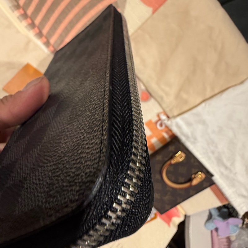Louis Vuitton zipper wallet-15