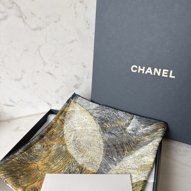 Chanel✨VIC中秋贈品雙面絲巾月亮絲巾 未使用 90x90-1