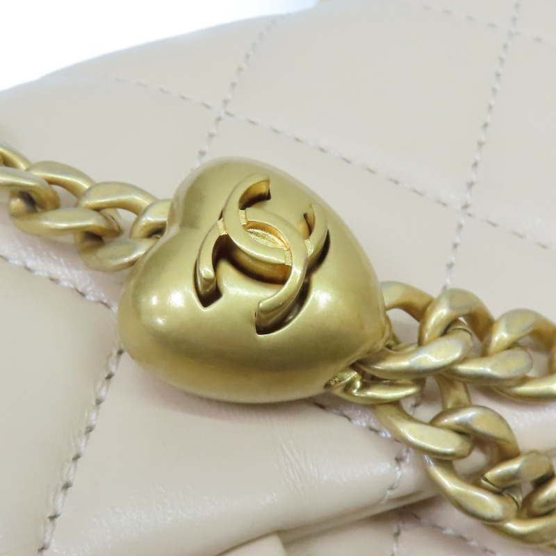 米白色 菱格紋 羊皮 Heart Crush Mini Flap 肩背包 AS3829【CHANEL 香奈兒】 AS3829-10