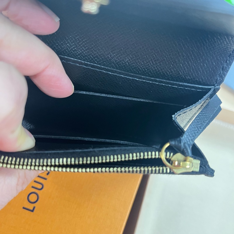 #過年換夾降價#路易威登 LOUIS VUITTON Rosalie 晶片款零錢包 M82333 原花雙色短夾 原廠盒子/防塵袋-29