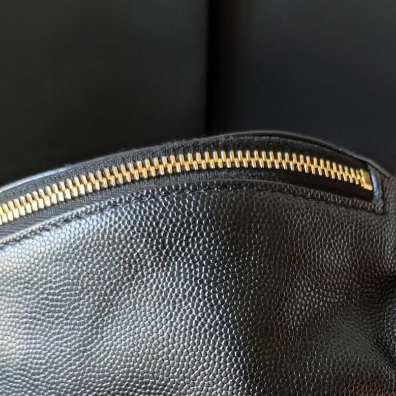 YSl 黑金 荔枝牛皮 胸口 腰包-21