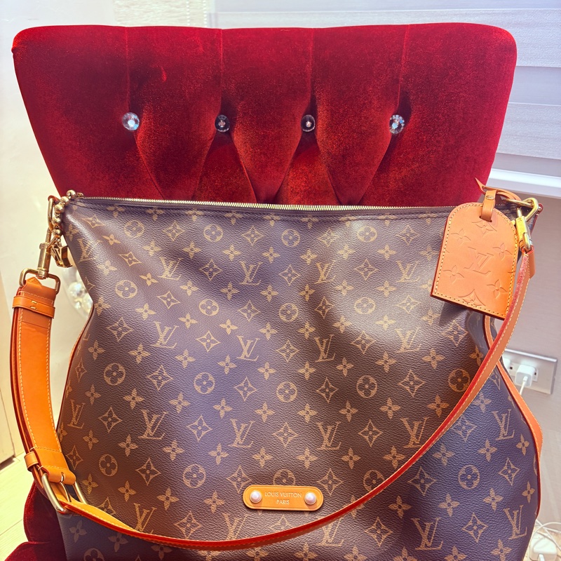 LV Vagabond Hobo 2025年款 幾乎全新 割愛-2