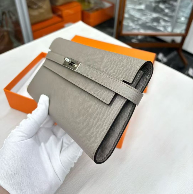 Hermes M8銀河灰Kelly長錢包，C刻，epsom，五金部份膜在，無磨損，附件原盒-1
