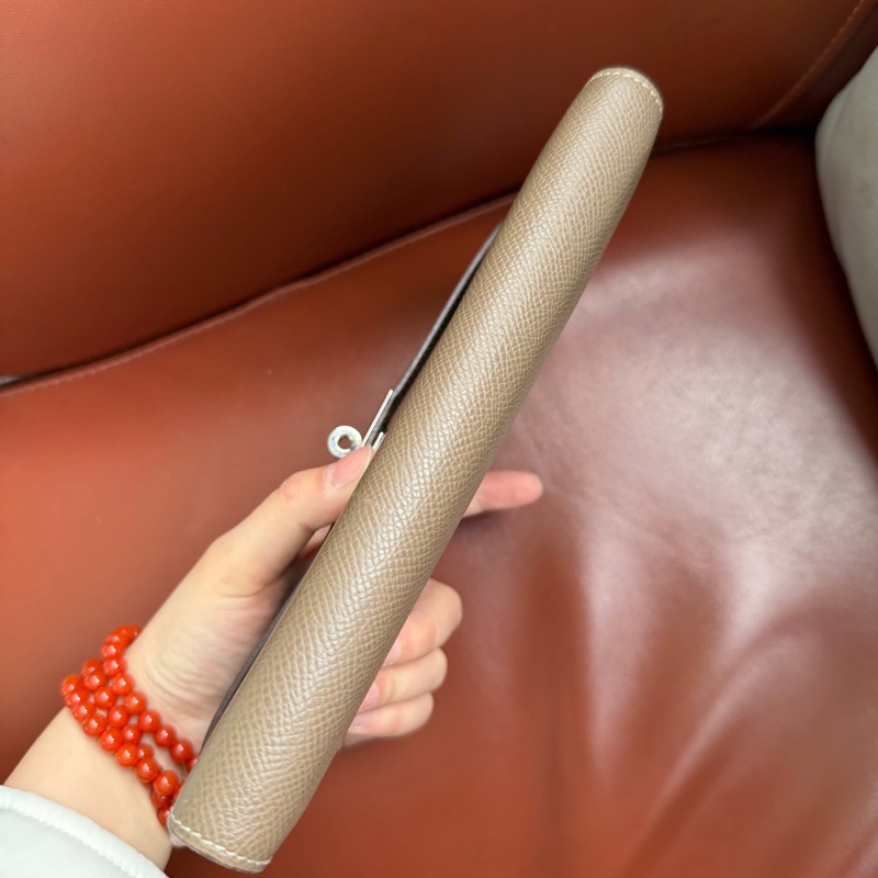 Hermes爱马仕 大象灰 kelly钱包 银扣 R刻-14