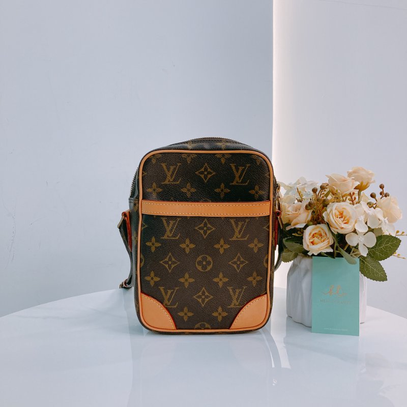 MS0426	Louis Vuitton 路易威登 直身 帆布 經典老花紋 金扣 斜背  Danube Crossbody Canvas Monogram x GHW-0