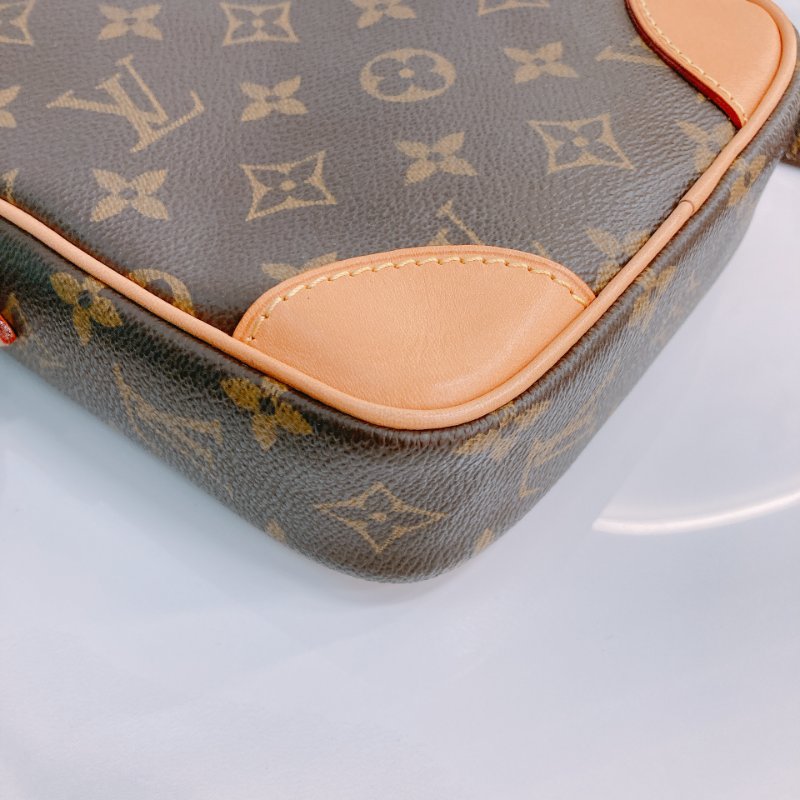 MS0426	Louis Vuitton 路易威登 直身 帆布 經典老花紋 金扣 斜背  Danube Crossbody Canvas Monogram x GHW-7
