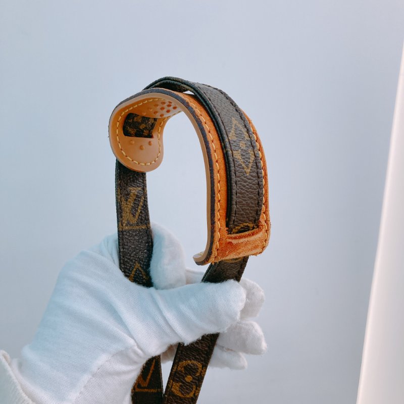 MS0426	Louis Vuitton 路易威登 直身 帆布 經典老花紋 金扣 斜背  Danube Crossbody Canvas Monogram x GHW-14