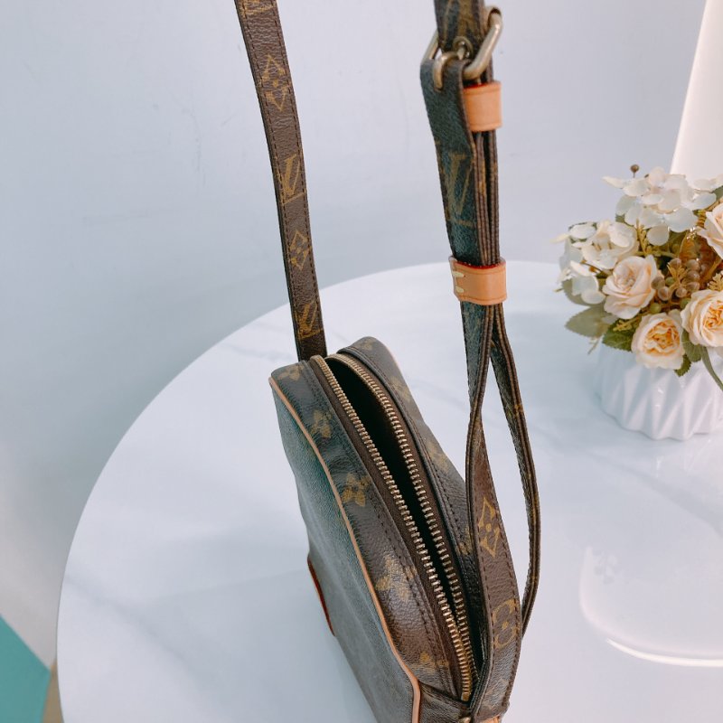 MS0426	Louis Vuitton 路易威登 直身 帆布 經典老花紋 金扣 斜背  Danube Crossbody Canvas Monogram x GHW-16