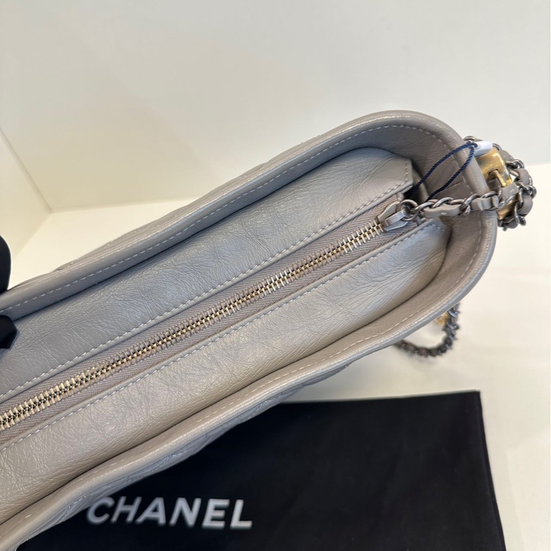 Chanel Gabrielle medium 流浪包 中號 灰色-29