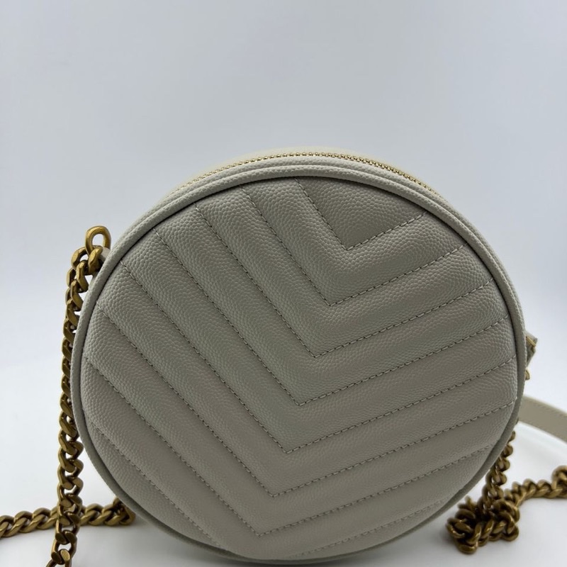 聖羅蘭 YSL 圓餅肩袋魚子醬皮紋白色-16