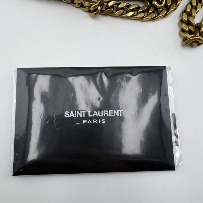 聖羅蘭 YSL 圓餅肩袋魚子醬皮紋白色-17