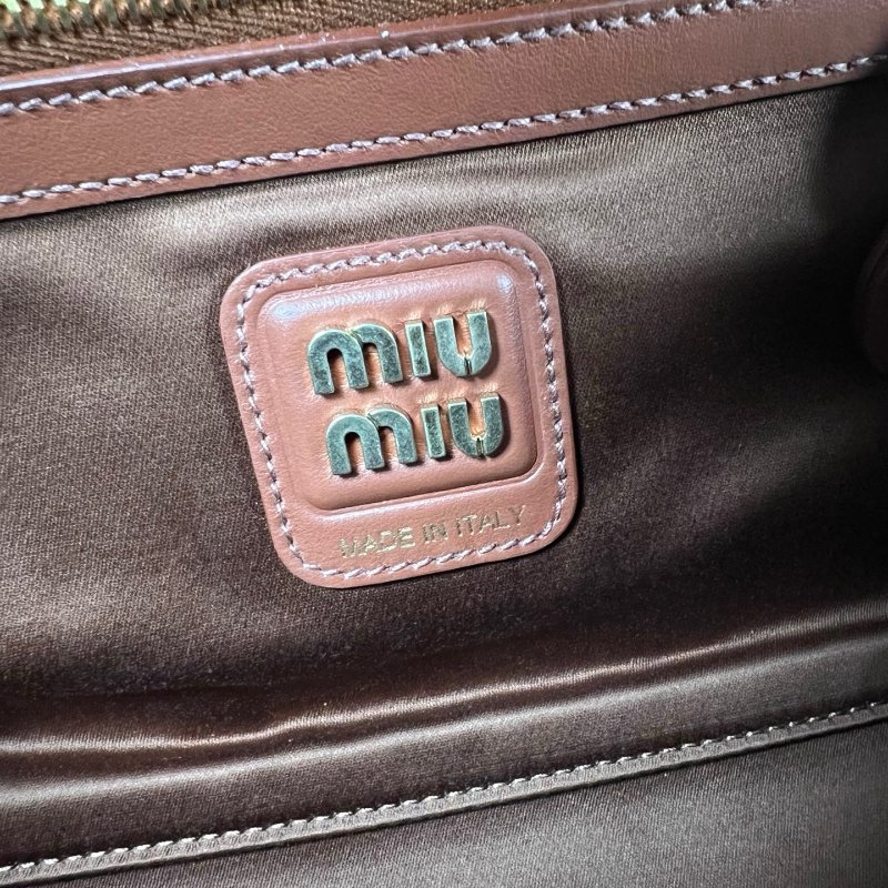 MIUMIU 5BB172 干邑色皮Beau 革手挽袋包-7