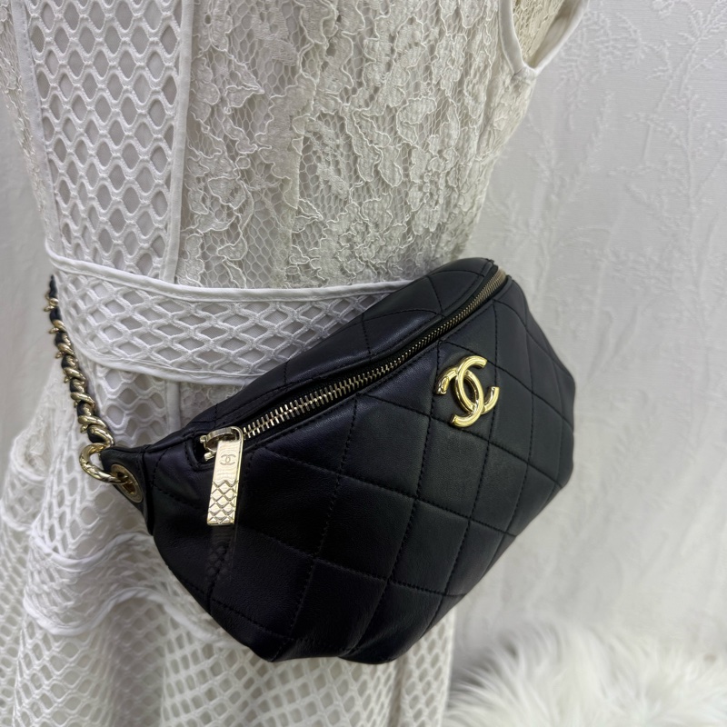 chanel 腰包配金色金屬配件-7
