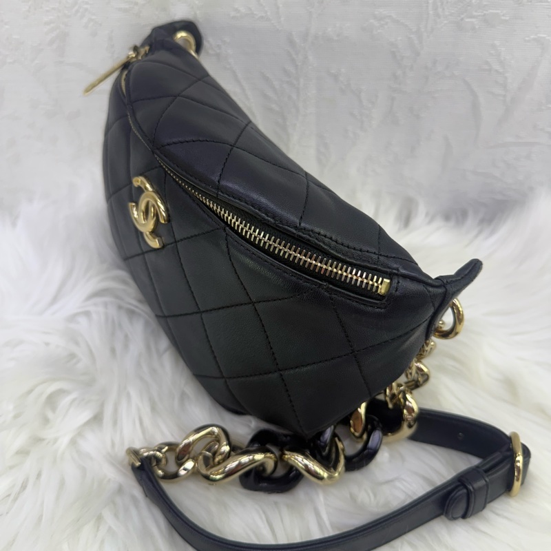 chanel 腰包配金色金屬配件-10