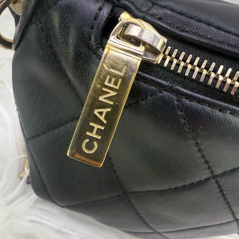 chanel 腰包配金色金屬配件-12