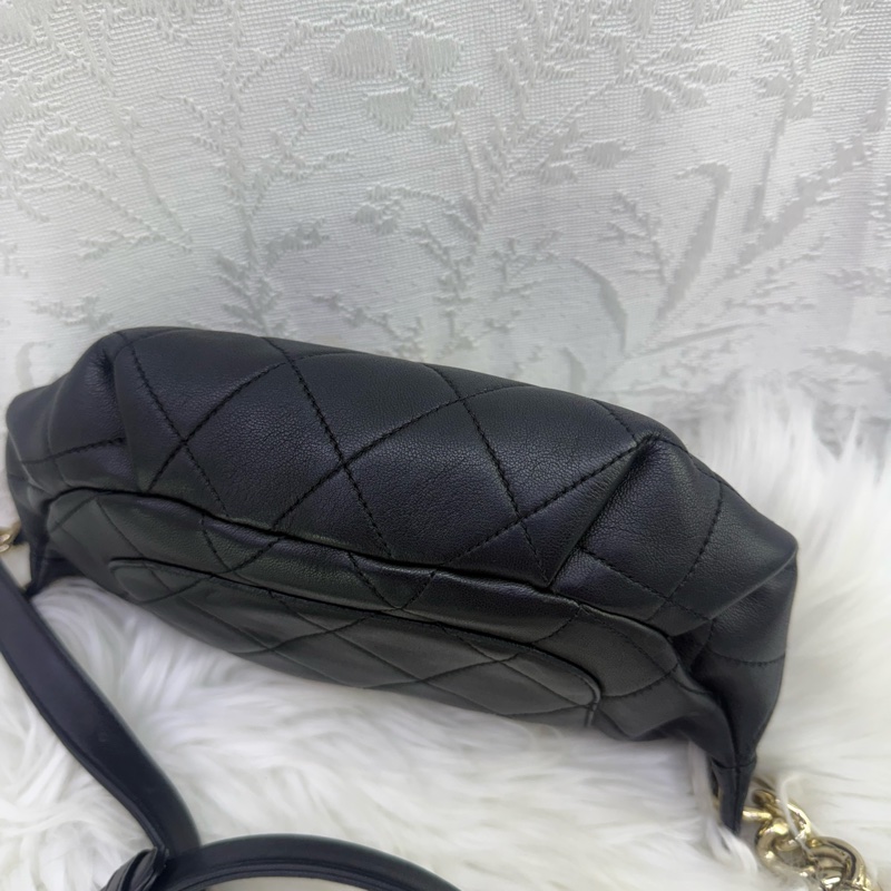 chanel 腰包配金色金屬配件-15