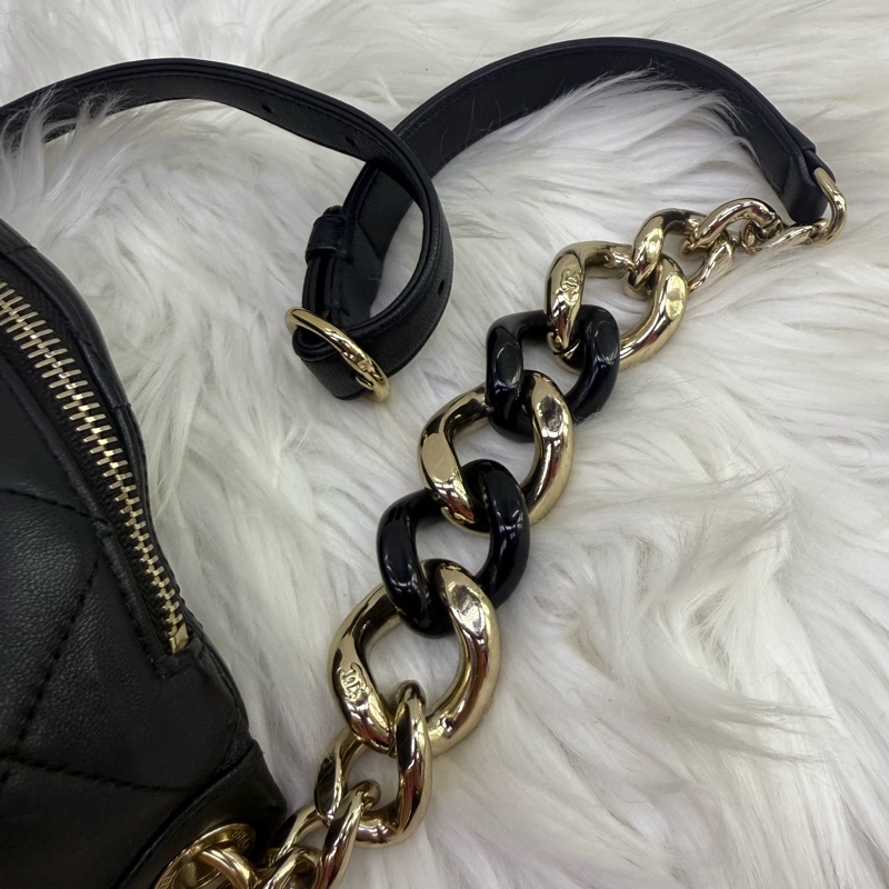 chanel 腰包配金色金屬配件-21