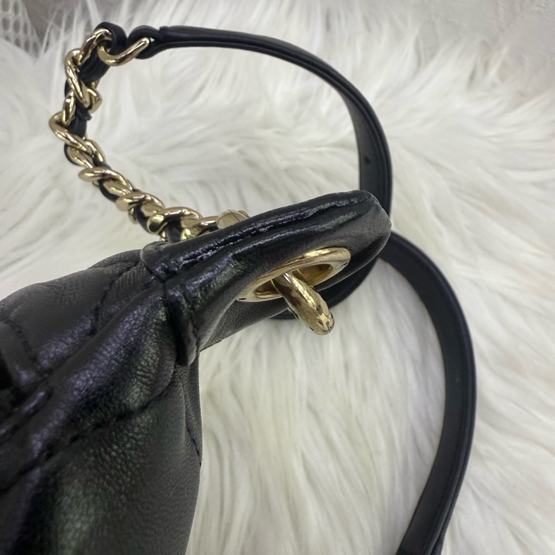 chanel 腰包配金色金屬配件-23