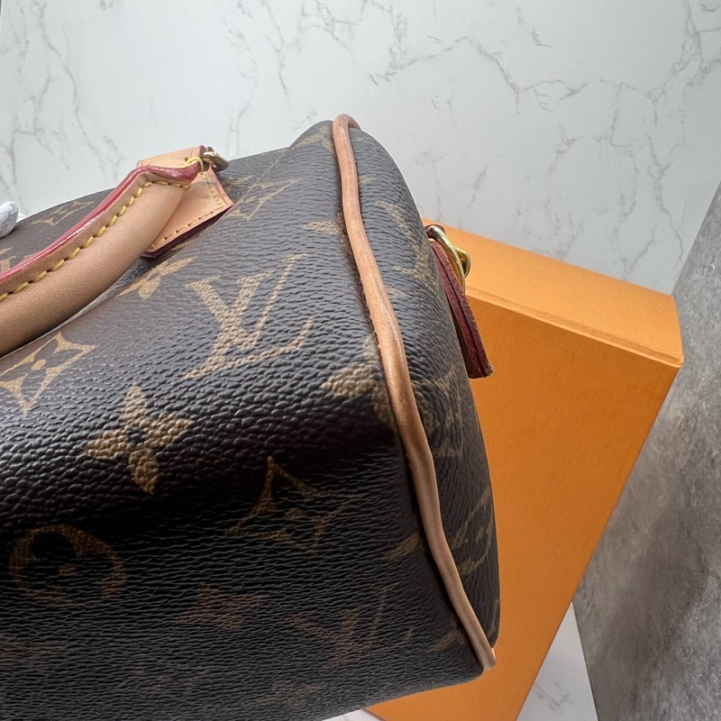 💗香緹國際精品💗 729 LV Speedy20 黑肩帶-22