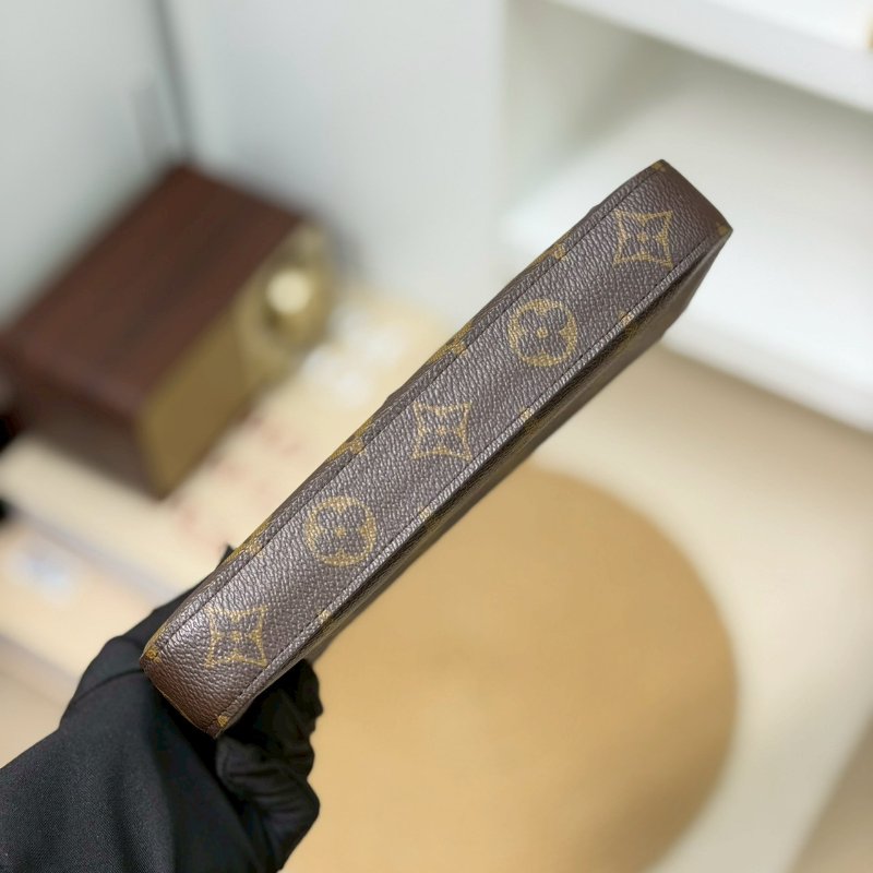 🏷LV 路易威登．Félicie Pochette 三合一 woc M81896-12