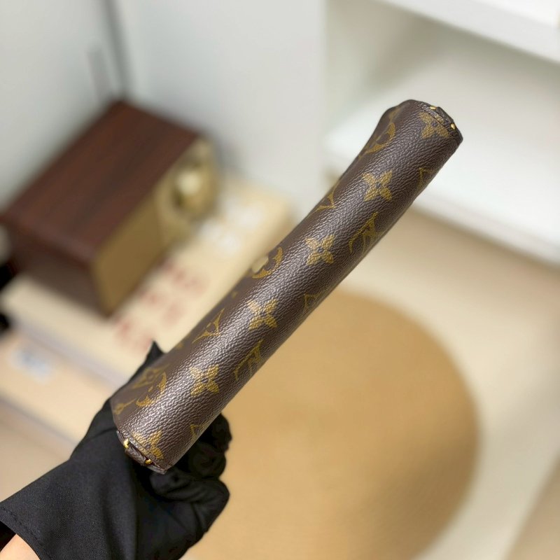 🏷LV 路易威登．Félicie Pochette 三合一 woc M81896-13